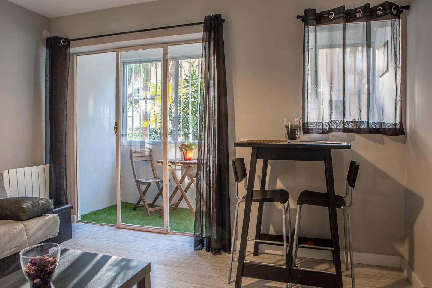 Lovely 3 Bedroom Apartment Next To Fuencarral Madrid Exterior photo